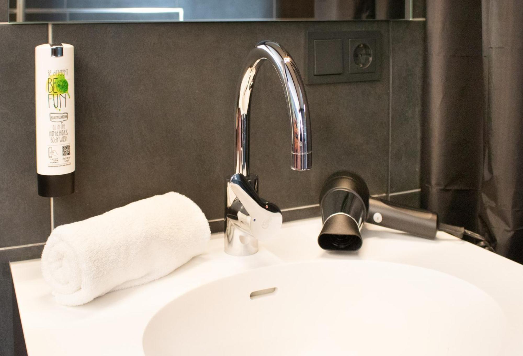 Mer Hotel By Wmm Hotels Merseburg Esterno foto